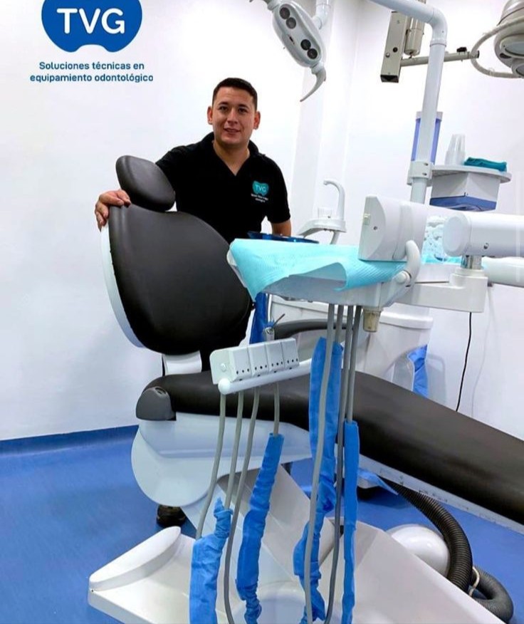 Tapizado sillón dental – Clínica Oye Dental, Huérfanos (técnico Tommy Vera)